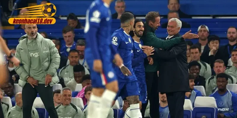 Chelsea thắng Benfica chiến thắng trọn vẹn